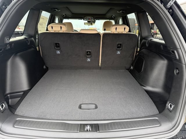 New 2026 Jeep Grand Cherokee Limited w/ Luxury Tech Group II AWD/4WD image 9
