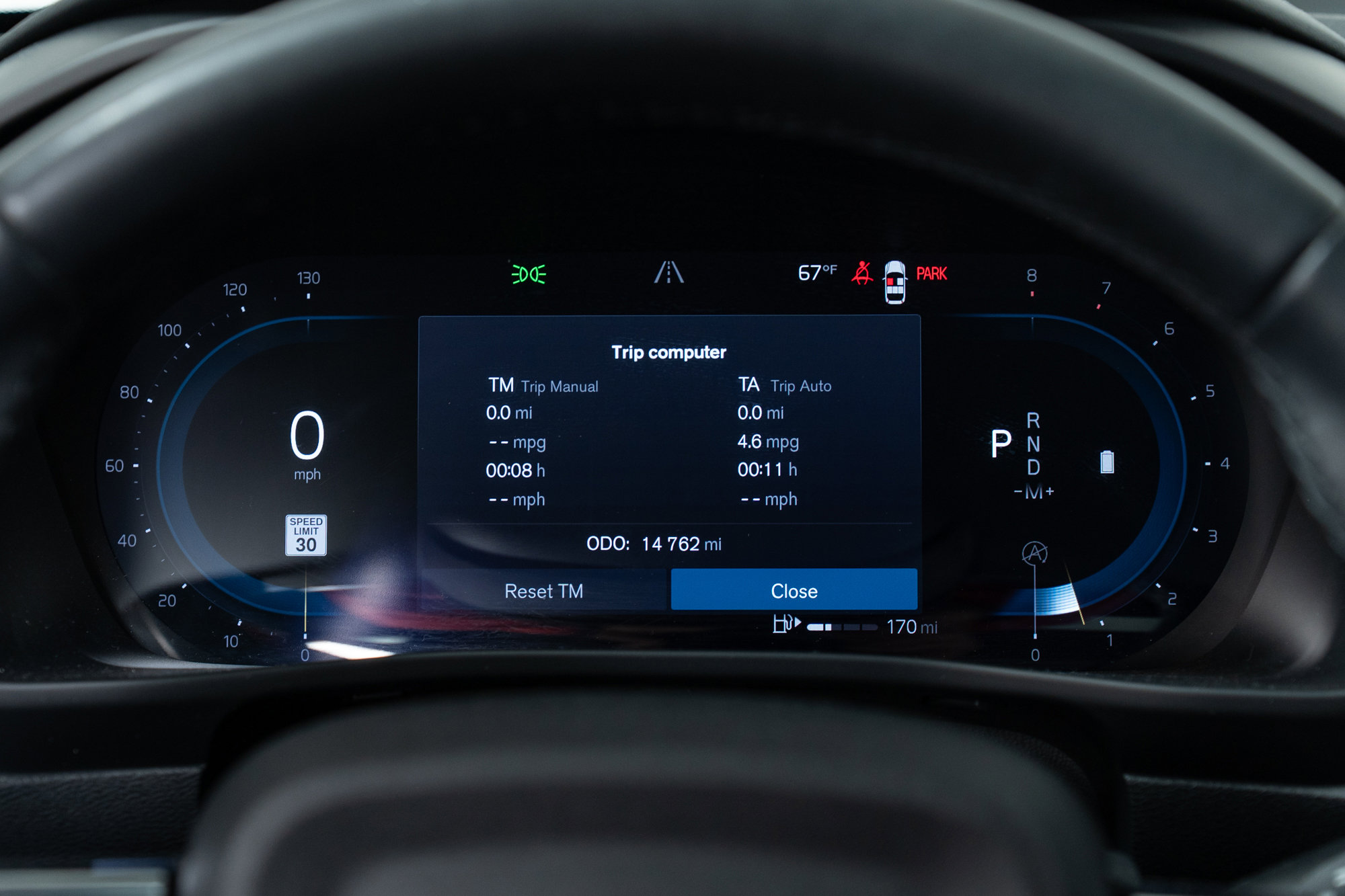 Used 2023 Volvo XC40 B5 Plus w/ Protection Package Premier image 18