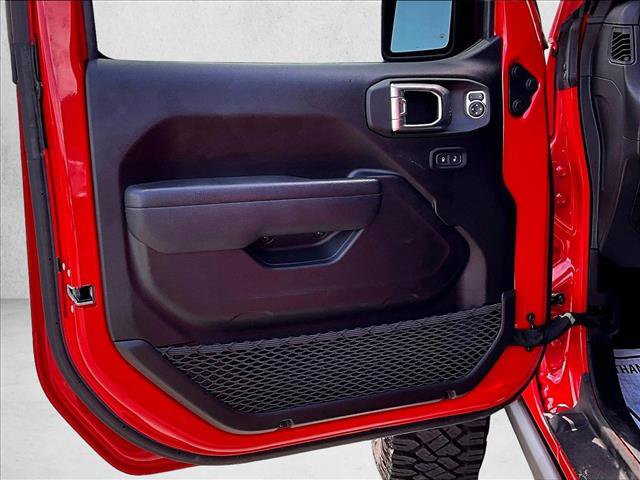 Used 2024 Jeep Wrangler Willys AWD/4WD image 17