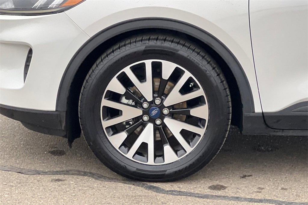 Used 2020 Ford Escape SE Sport image 28