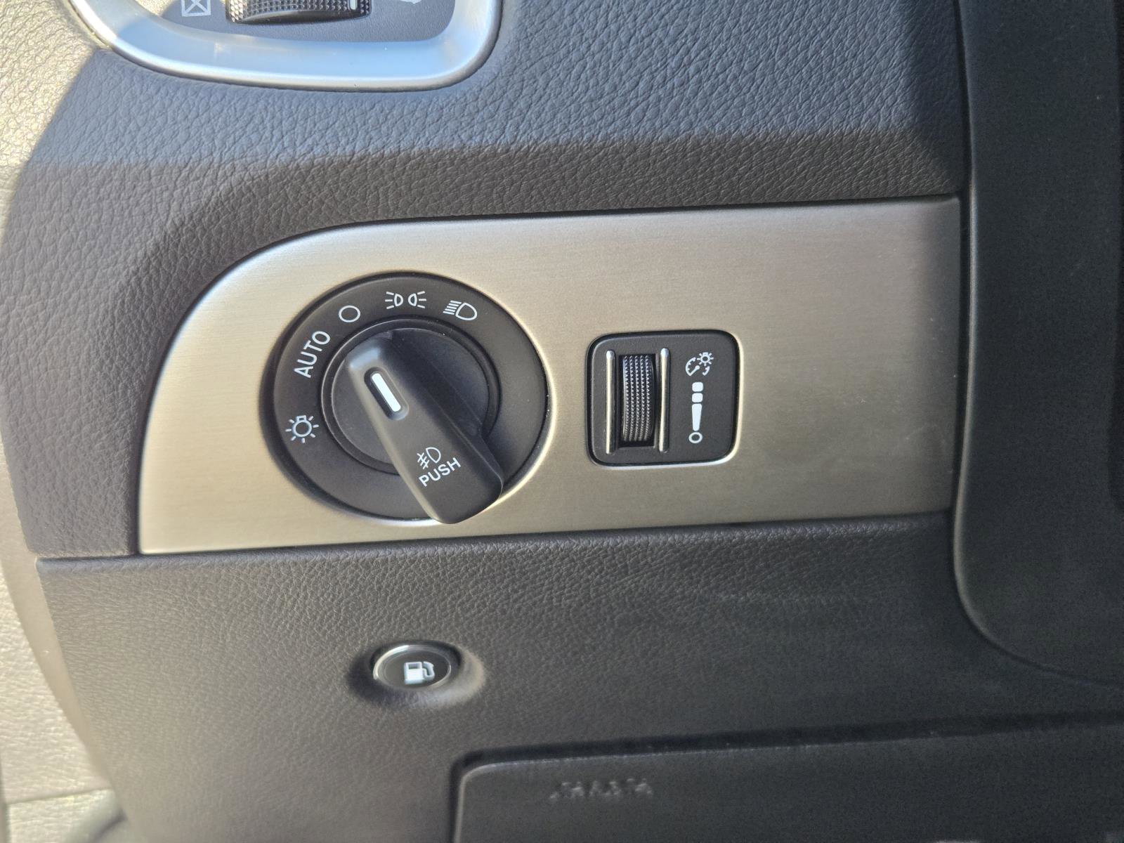 Certified 2020 Dodge Durango SXT image 19