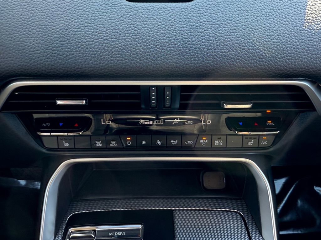 Used 2024 MAZDA CX-90 Plug-In Hybrid w/ Preferred image 17