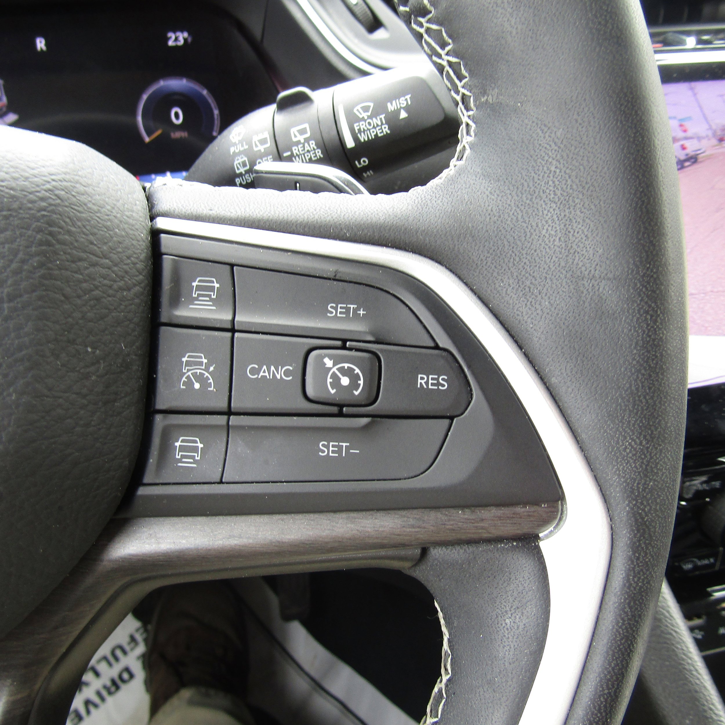 Used 2023 Jeep Grand Cherokee L Limited image 18