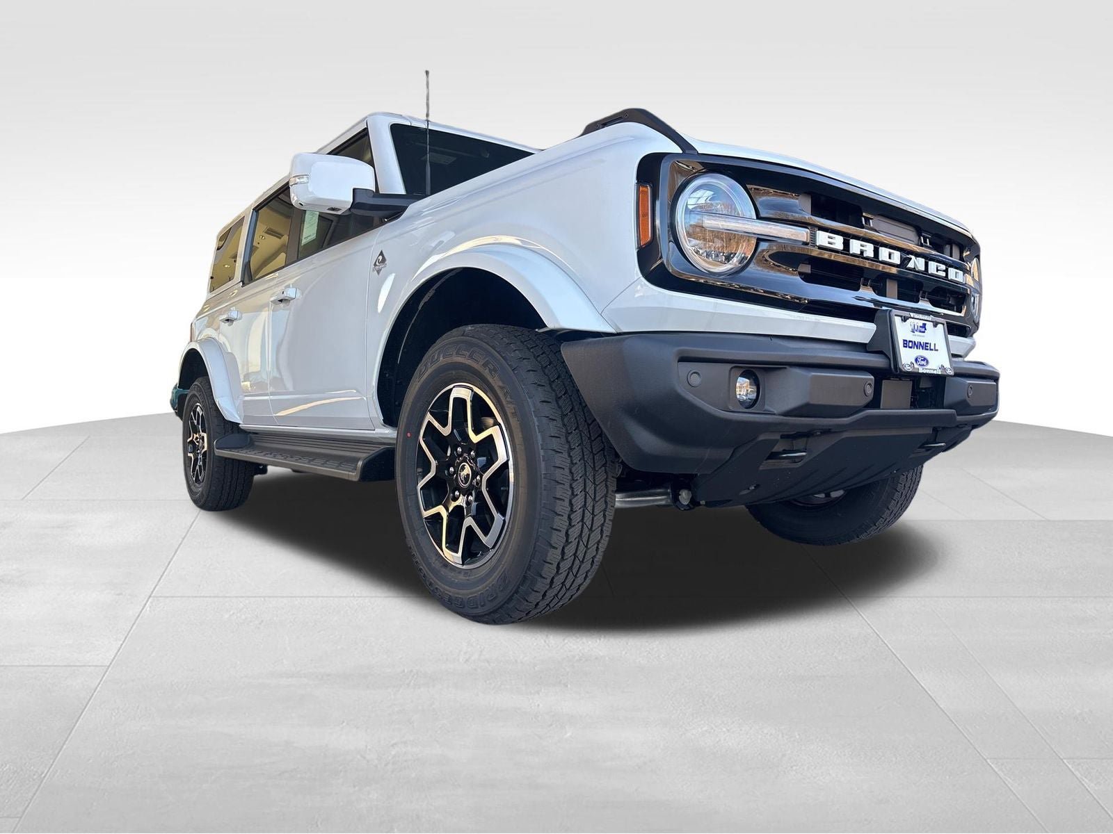 New 2025 Ford Bronco Outer Banks image 9