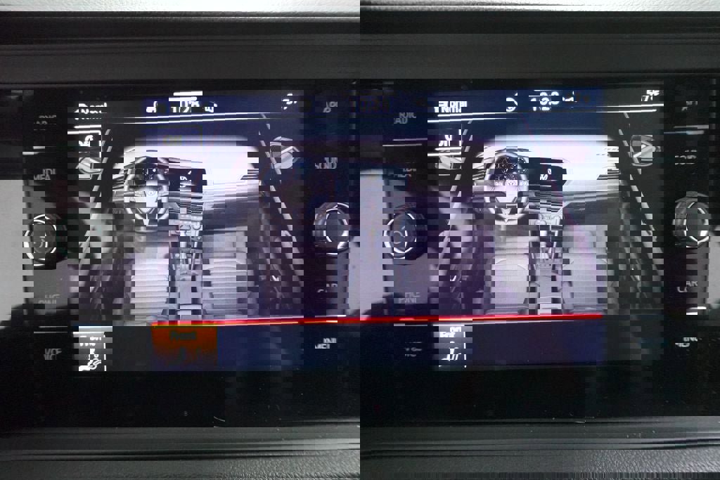 Used 2022 Volkswagen Jetta GLI Autobahn w/ GLI Black Package image 17