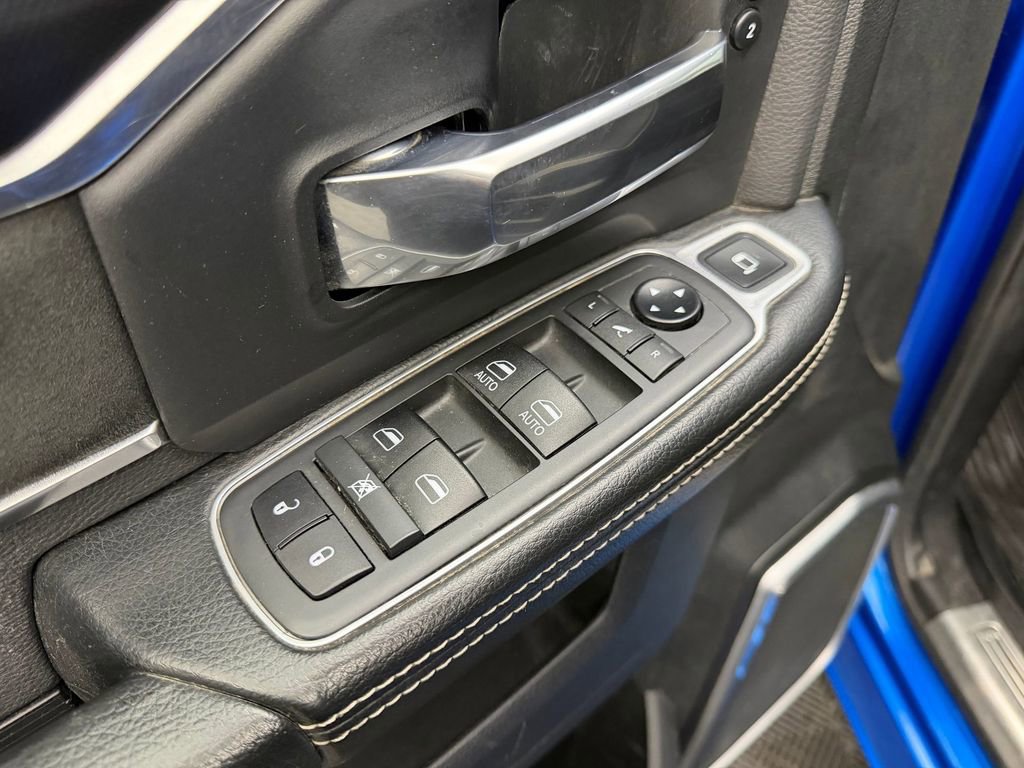 Used 2021 RAM 3500 Laramie AWD/4WD image 12