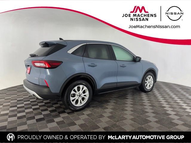 Used 2023 Ford Escape Active w/ Tech Pack #1 AWD/4WD image 5