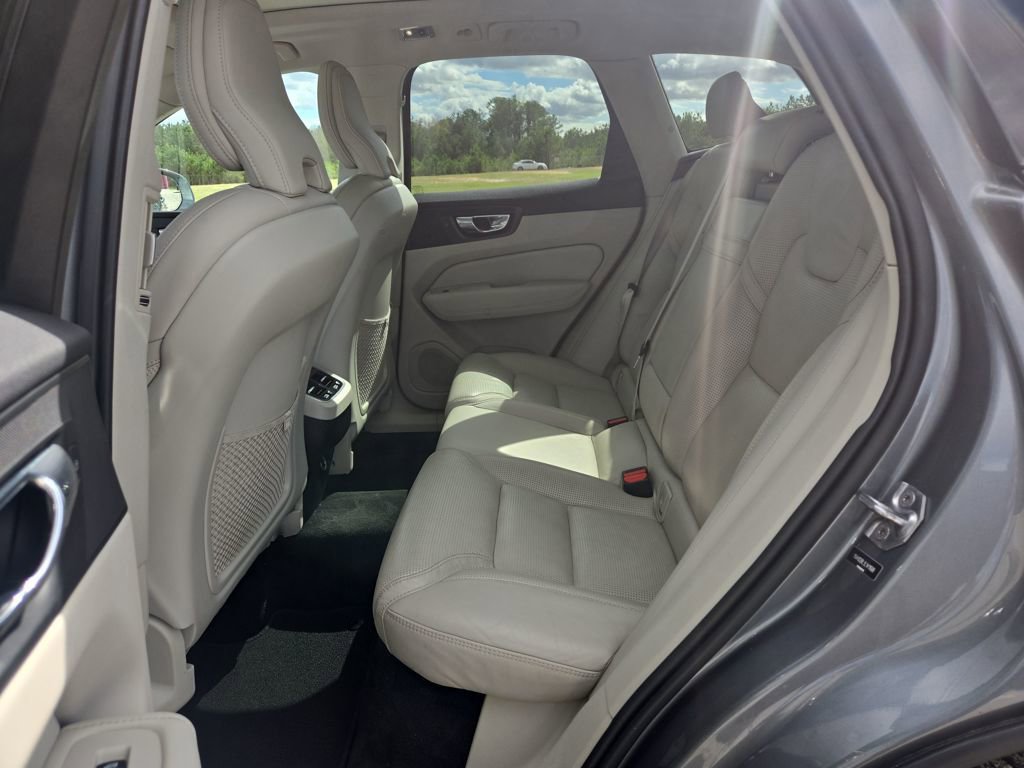Used 2020 Volvo XC60 T5 Inscription image 30