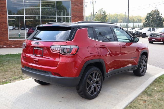 New 2026 Jeep Compass Limited image 32