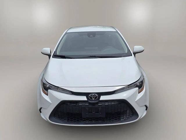 Used 2021 Toyota Corolla LE FWD image 2