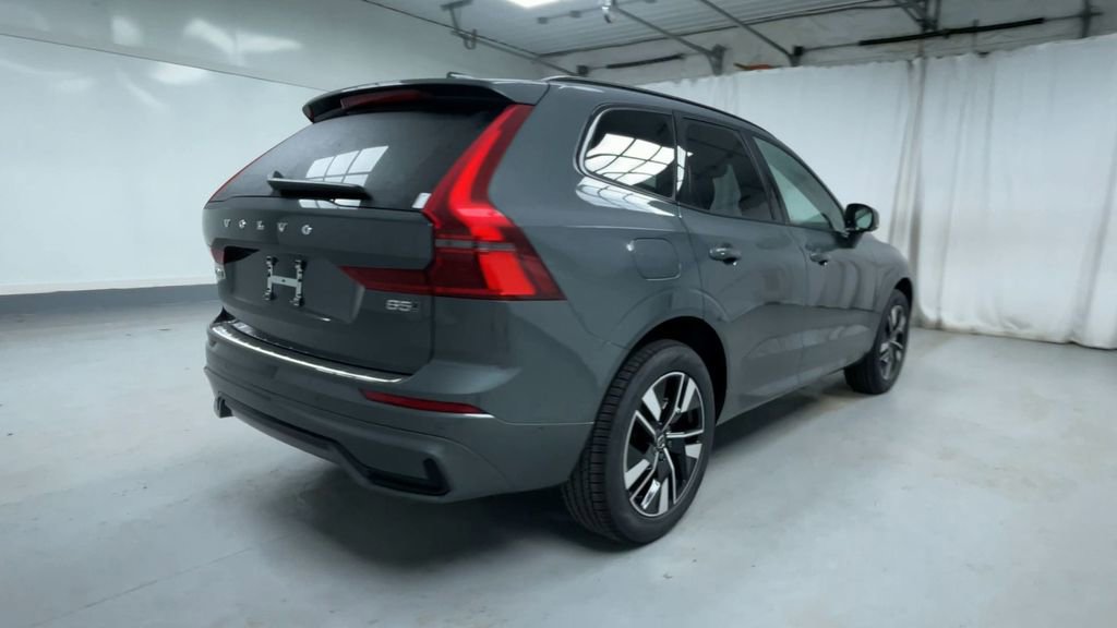 New 2026 Volvo XC60 B5 Plus w/ Protection Package Premier image 24