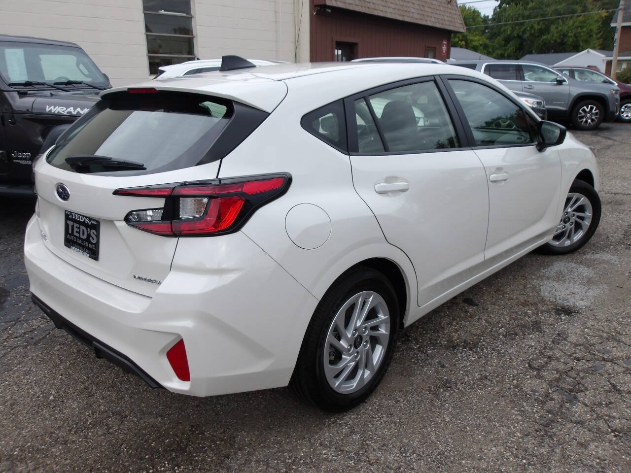 Used 2024 Subaru Impreza 2.0i AWD/4WD image 6