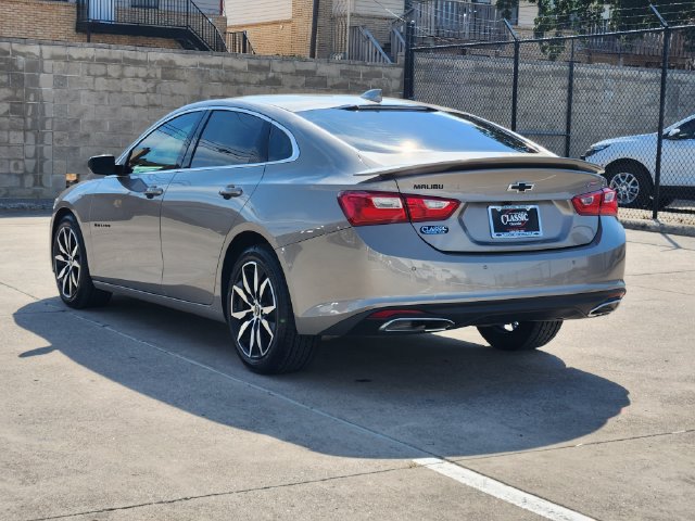 Used 2024 Chevrolet Malibu RS FWD image 3