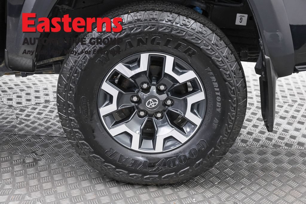 Used 2021 Toyota Tacoma TRD Off-Road AWD/4WD image 35