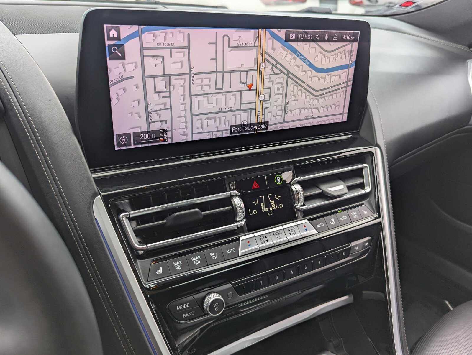 Used 2024 BMW 840i xDrive Coupe w/ Driving Assistance Package AWD/4WD image 23