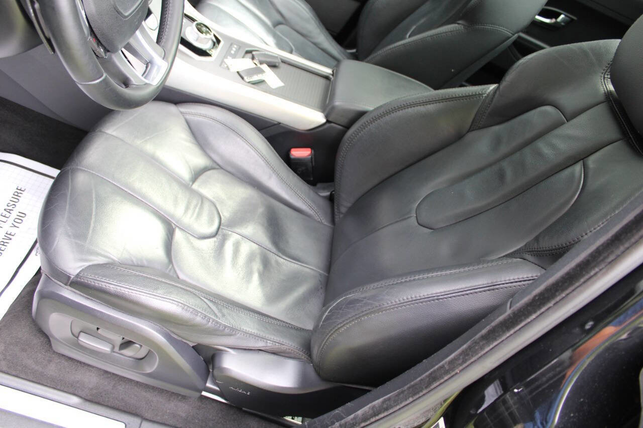 Used 2013 Land Rover Range Rover Evoque Pure Premium image 16