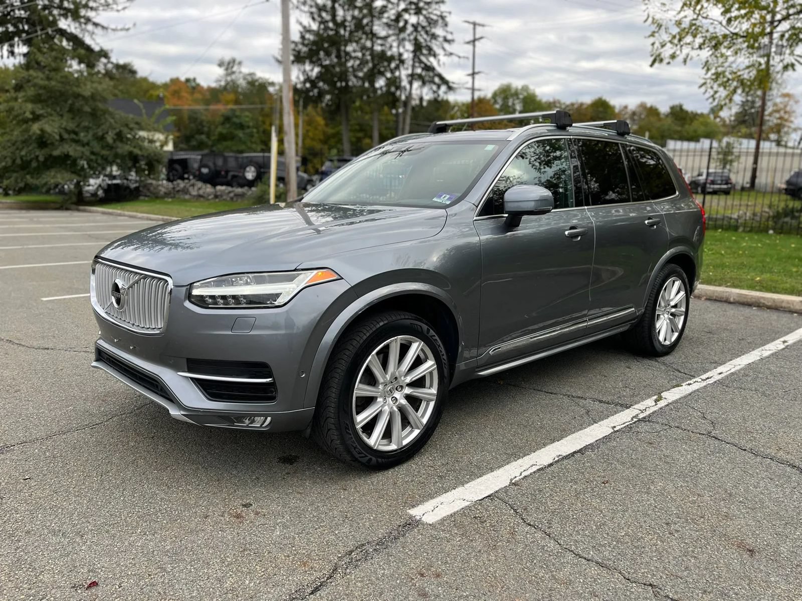 Used 2016 Volvo XC90 T6 Inscription w/ Protection Package Plus AWD/4WD image 7