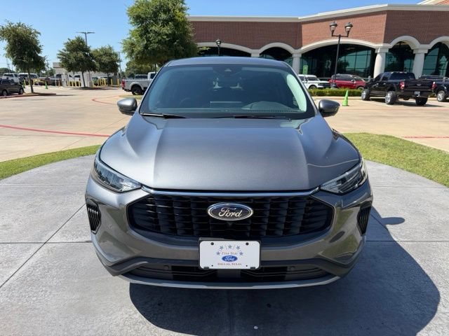 Certified 2023 Ford Escape Active w/ Tech Pack #2 FWD image 2