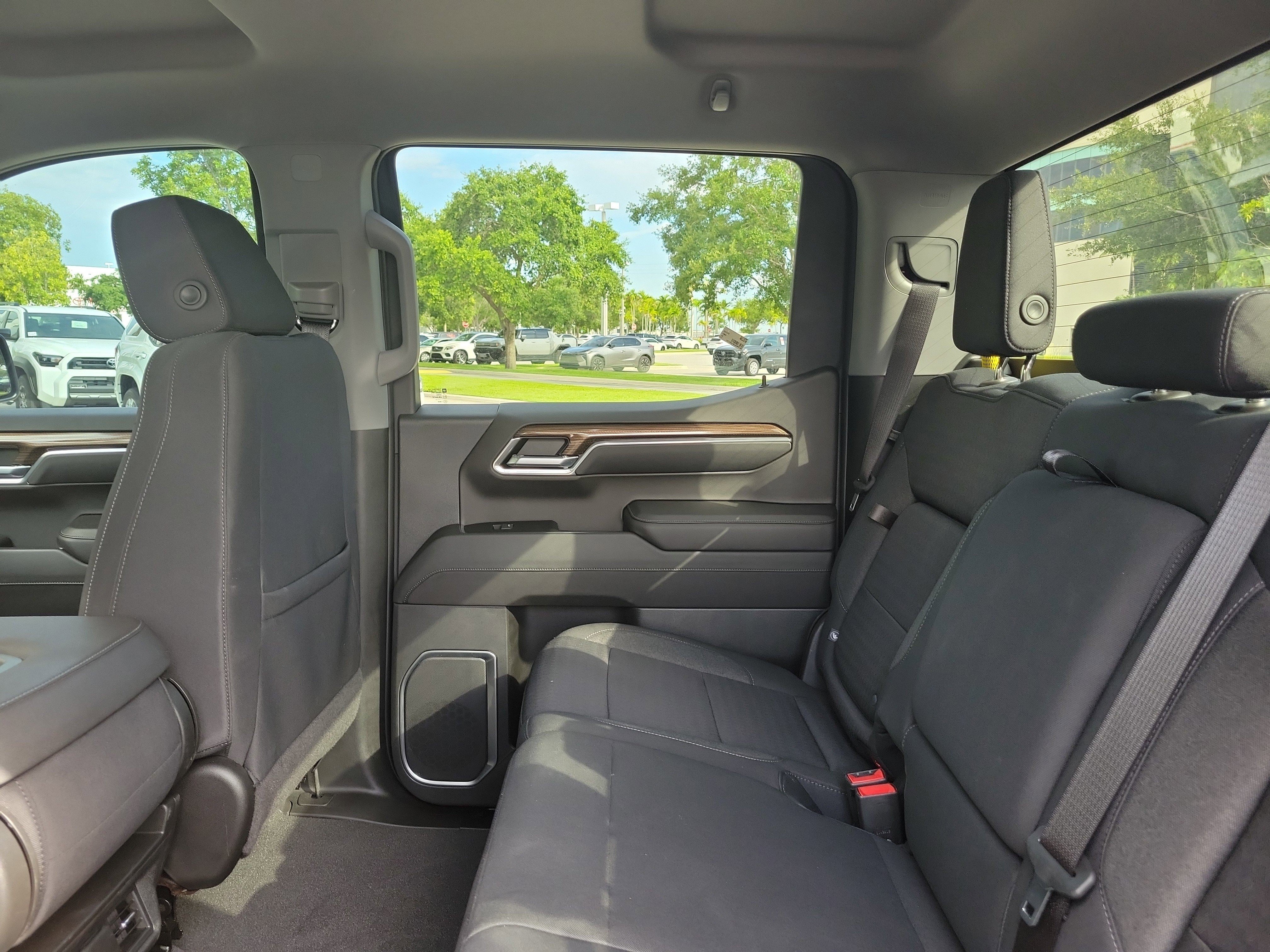 Used 2023 Chevrolet Silverado 1500 LT RWD image 13