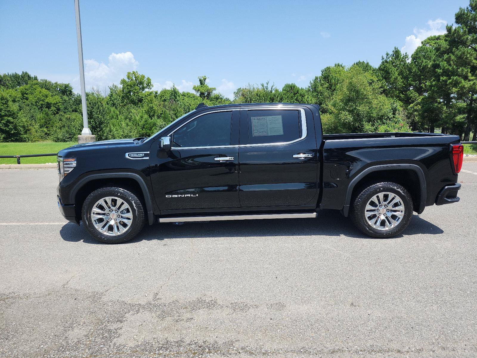 Certified 2024 GMC Sierra 1500 Denali AWD/4WD image 2