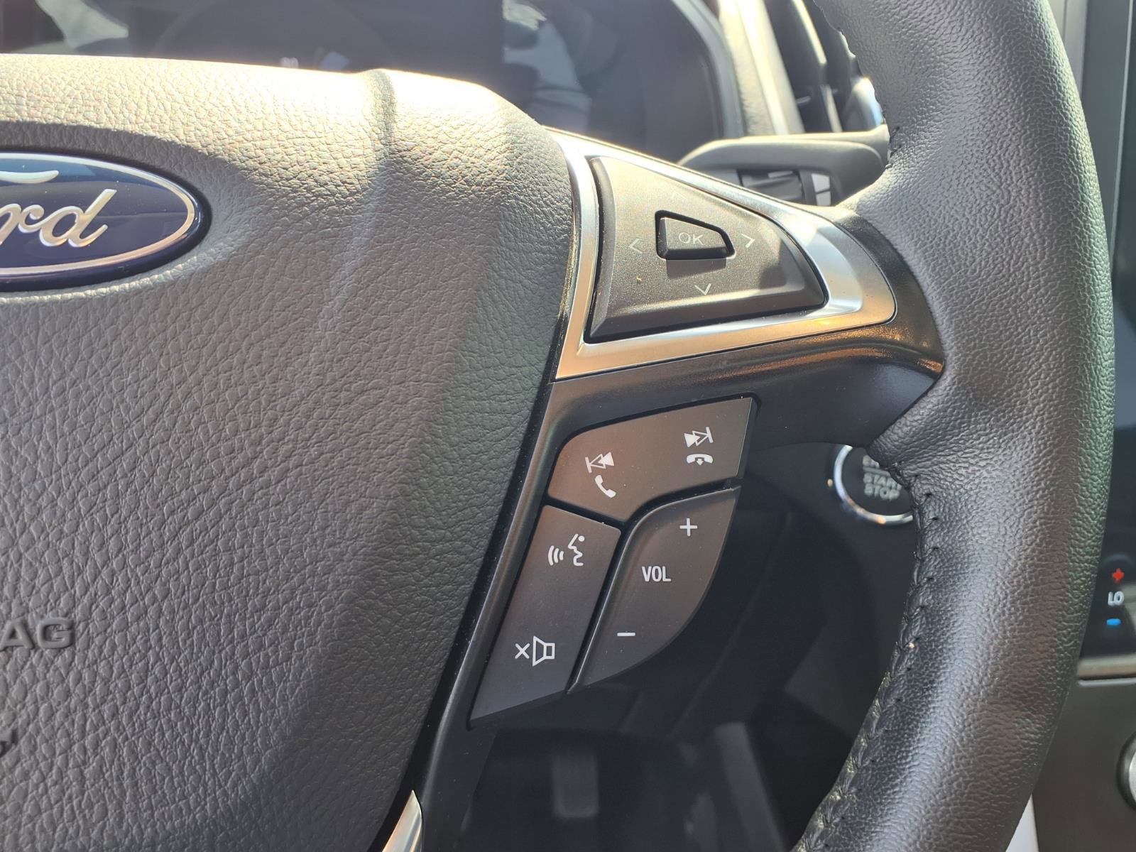 Used 2024 Ford Edge SEL w/ Convenience Package image 15