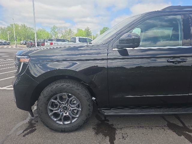 Used 2025 Ford Expedition Max Active AWD/4WD image 19