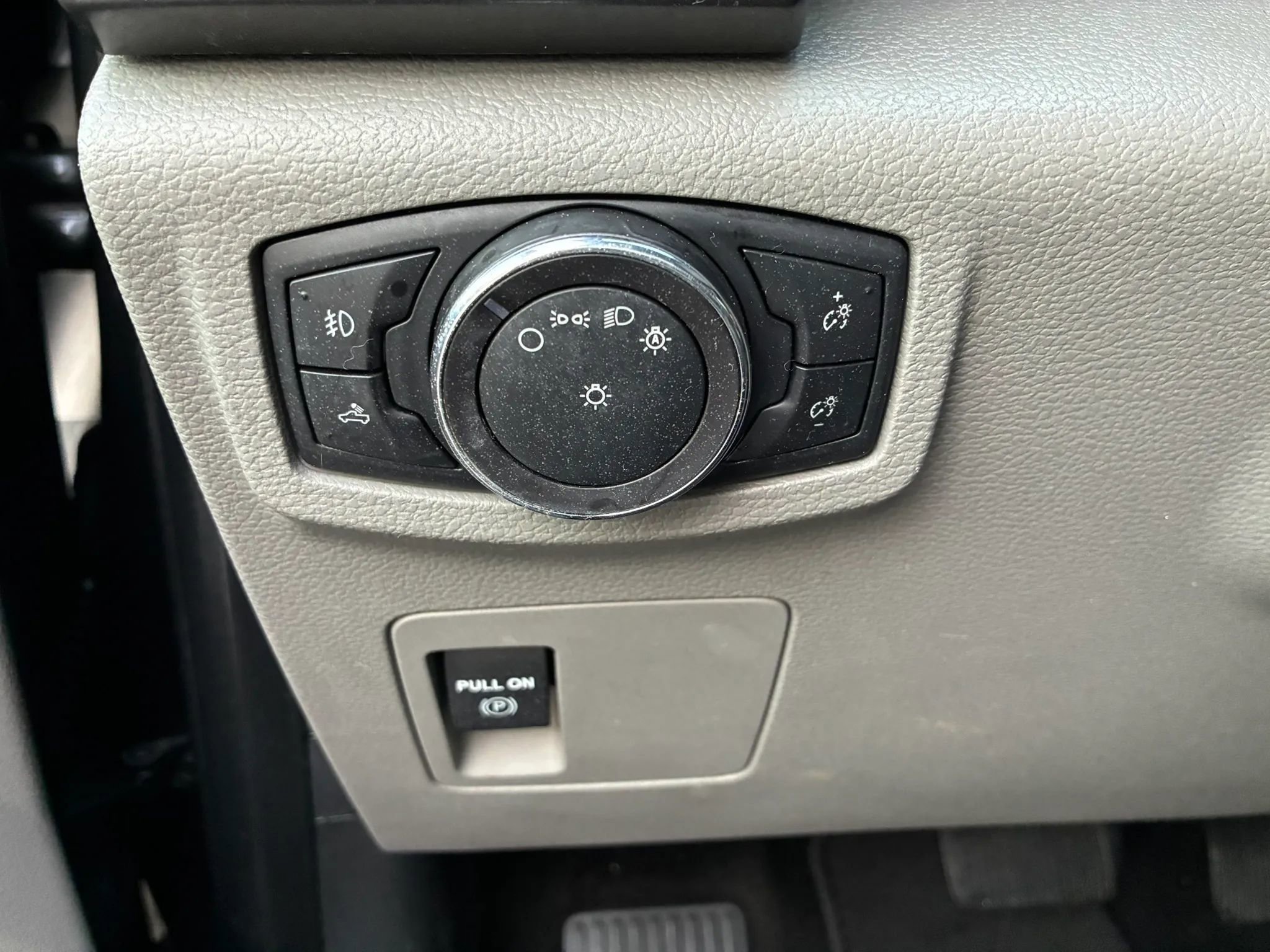 Used 2018 Ford F150 XLT w/ XTR Package AWD/4WD image 18