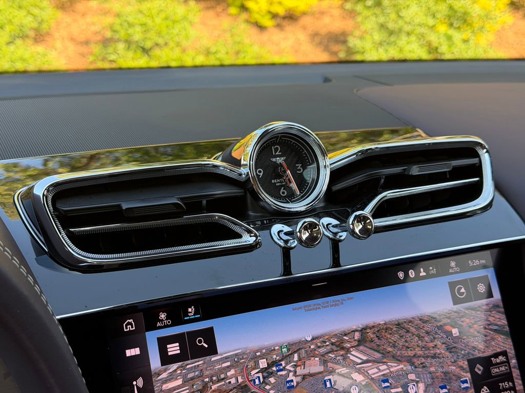 Used 2023 Bentley Bentayga image 21