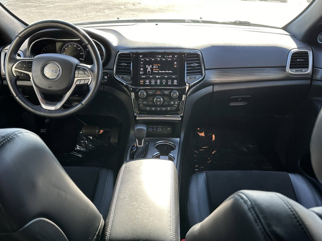 Used 2022 Jeep Grand Cherokee Laredo X image 18