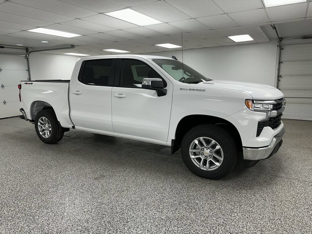 New 2026 Chevrolet Silverado 1500 LT AWD/4WD image 2