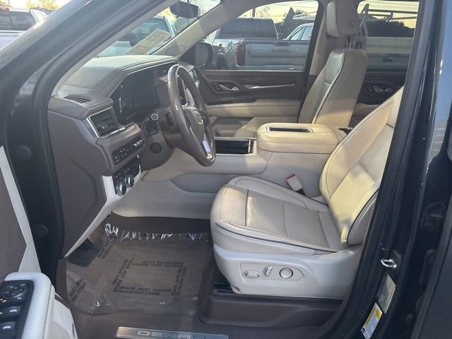 Used 2021 GMC Yukon Denali w/ Denali Premium Package image 10