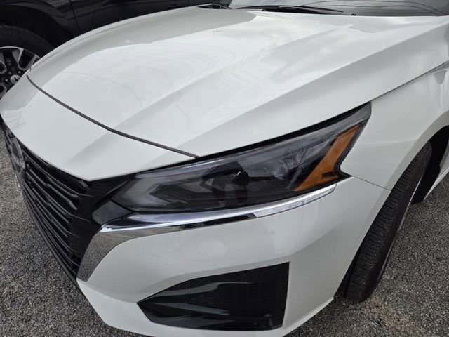 Used 2025 Nissan Altima 2.5 S FWD image 6