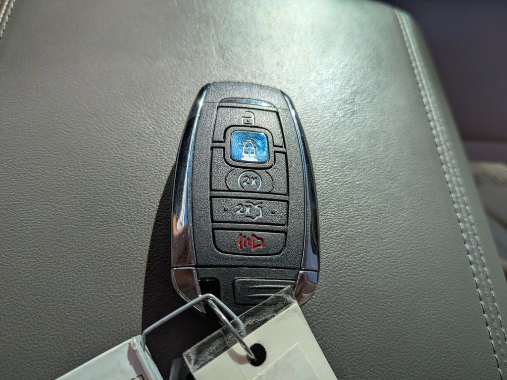 Certified 2020 Lincoln Continental Standard image 30