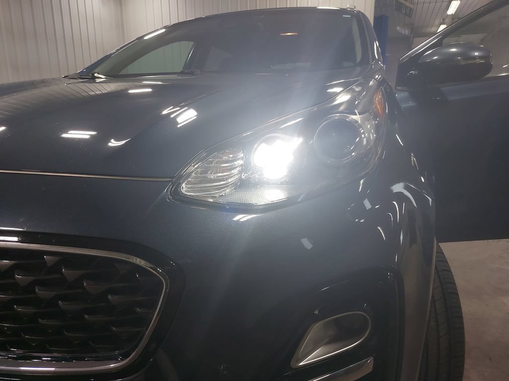 Used 2021 Kia Sportage EX AWD/4WD image 32