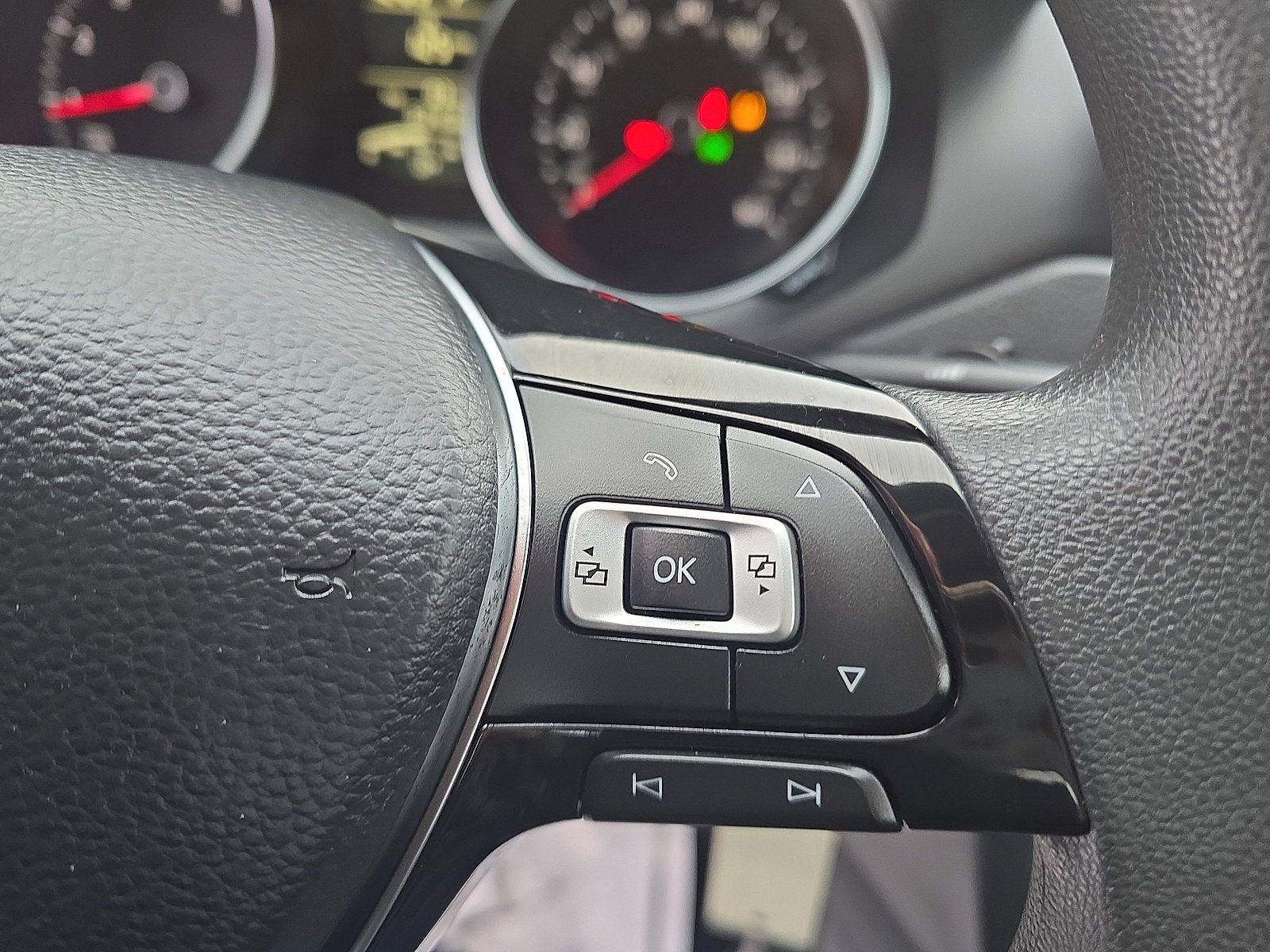 Used 2018 Volkswagen Jetta Wolfsburg Edition image 18