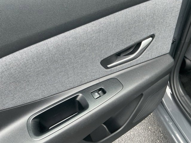 Certified 2024 Hyundai Elantra Limited image 21