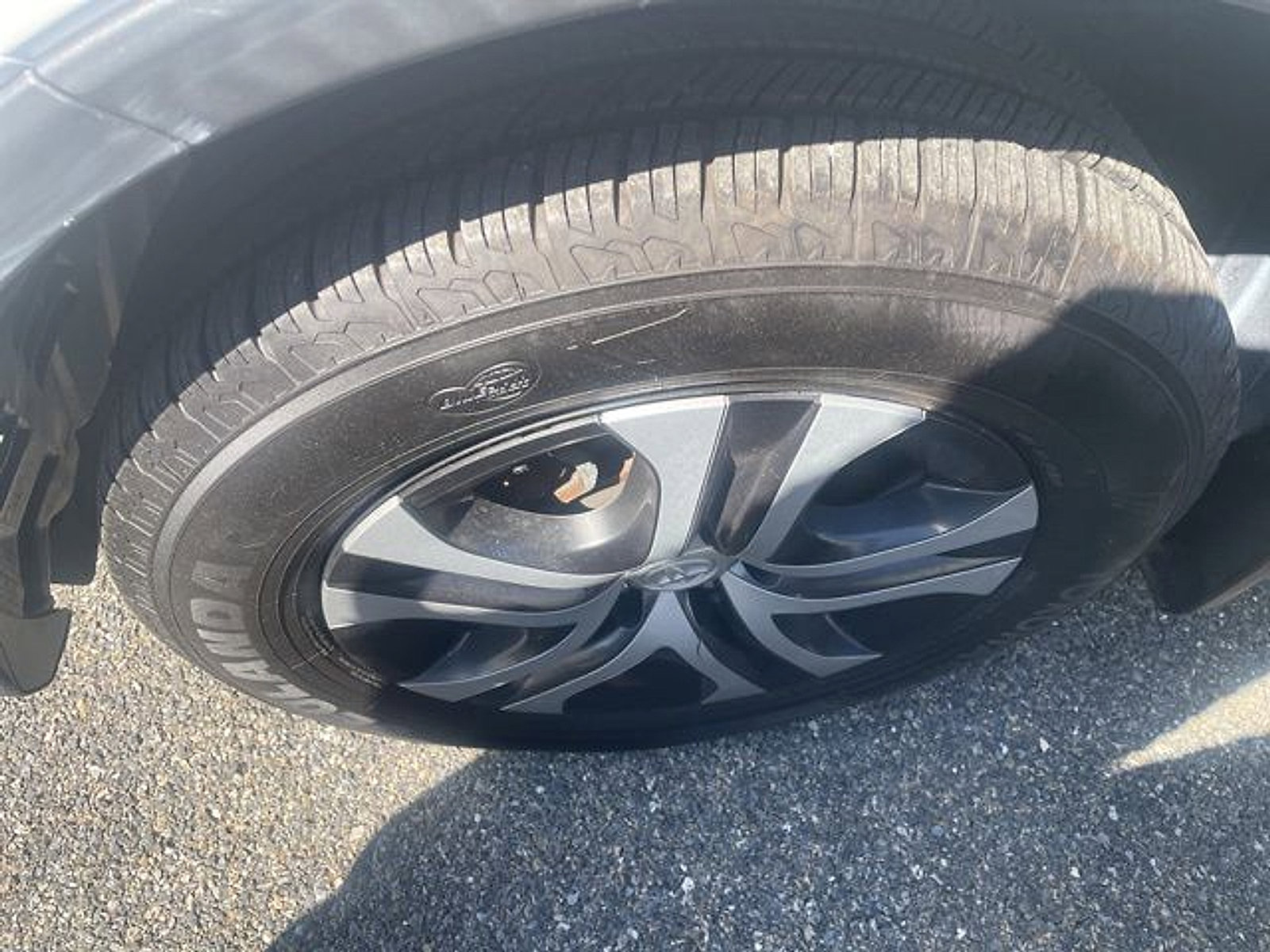 Used 2018 Toyota RAV4 LE w/ All Weather Liner Package AWD/4WD image 4