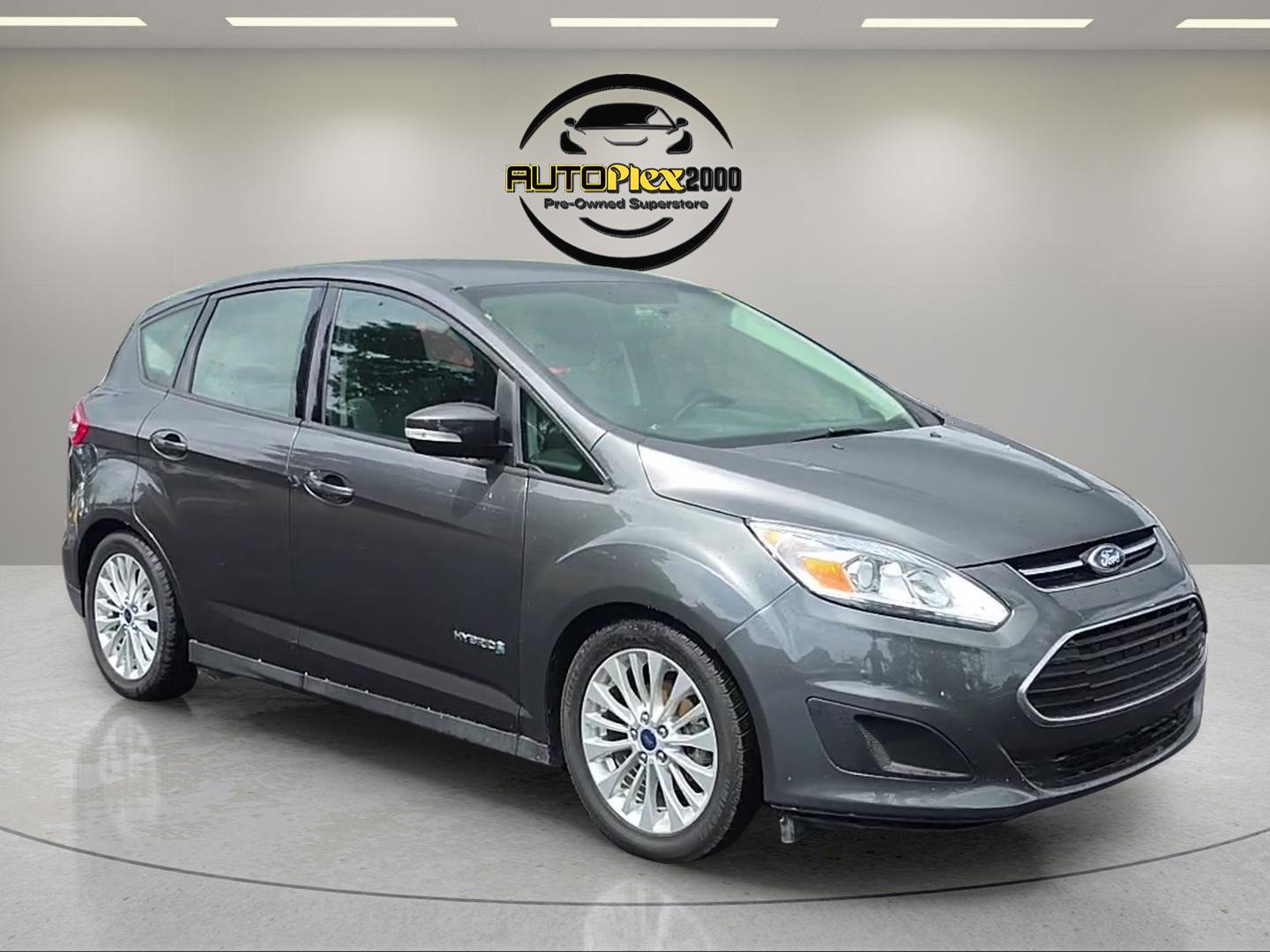Used 2017 Ford C-MAX SE FWD image 1