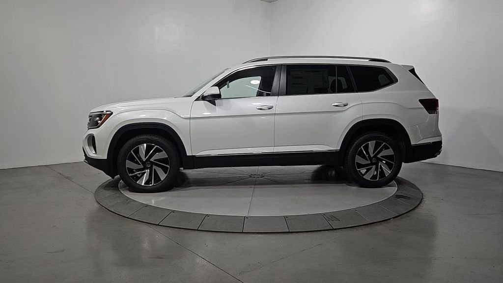 New 2026 Volkswagen Atlas SEL image 2