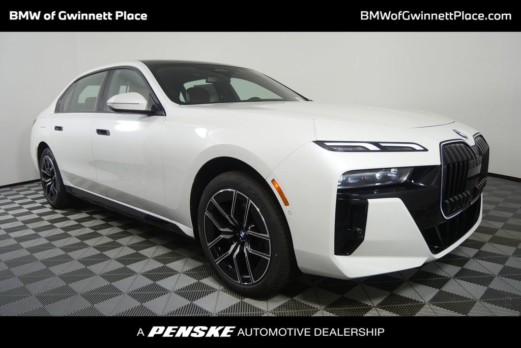 New 2026 BMW 740i xDrive w/ Premium Package