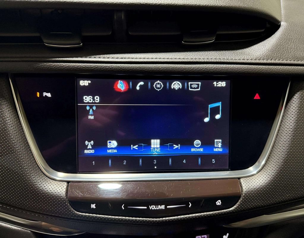 Used 2017 Cadillac XT5 Premium Luxury AWD/4WD image 7