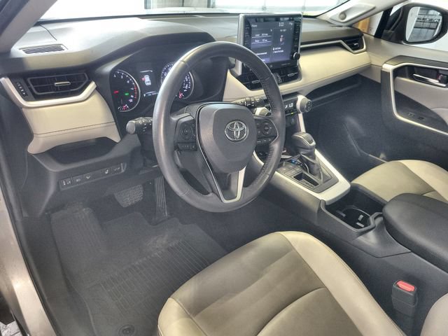 Used 2022 Toyota RAV4 XLE Premium FWD image 14