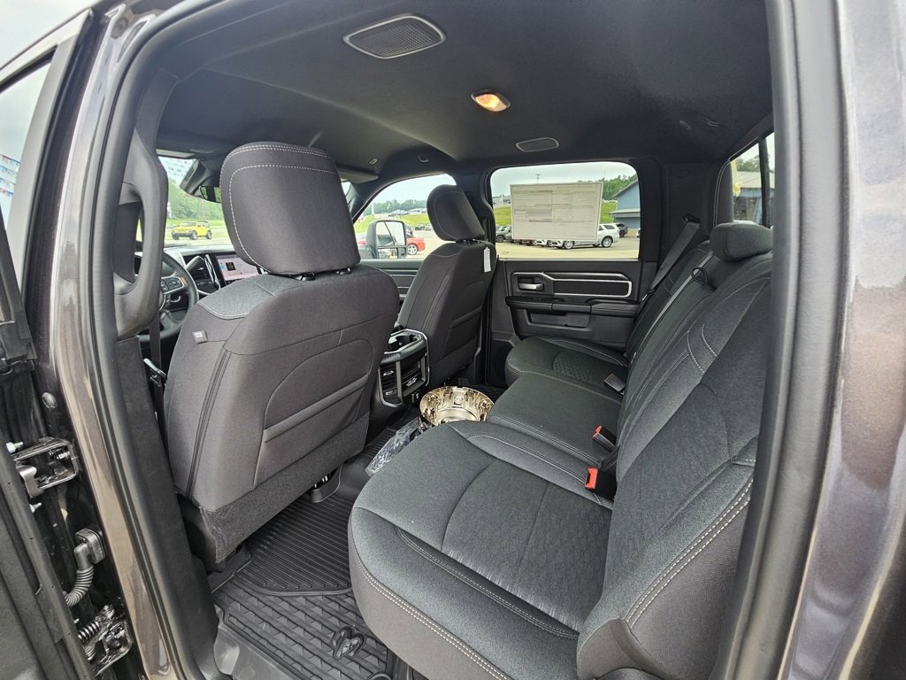 New 2025 RAM 3500 Big Horn image 29