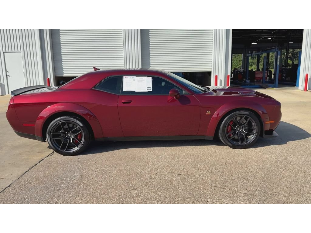 Used 2022 Dodge Challenger R/T Scat Pack RWD image 9
