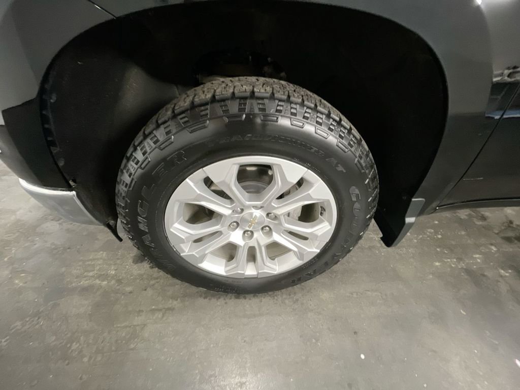 Certified 2023 Chevrolet Silverado 1500 LTZ image 33