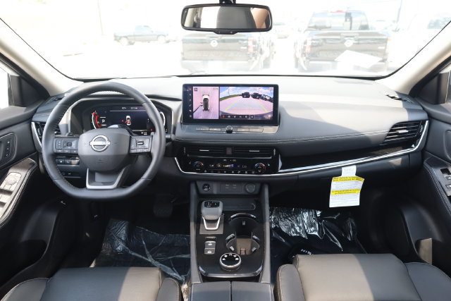 Certified 2025 Nissan Rogue SL w/ Tech Package AWD/4WD image 13