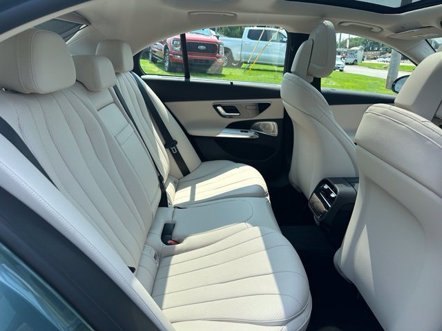 New 2027 Mercedes-Benz E 350 4MATIC Sedan image 25