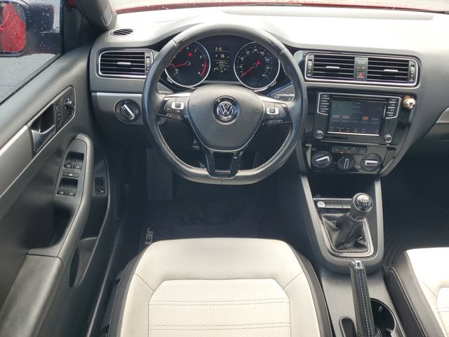 Used 2016 Volkswagen Jetta Sport FWD image 15