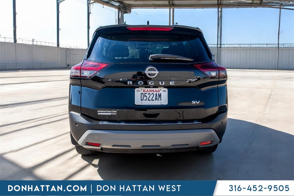 Used 2023 Nissan Rogue SV image 29