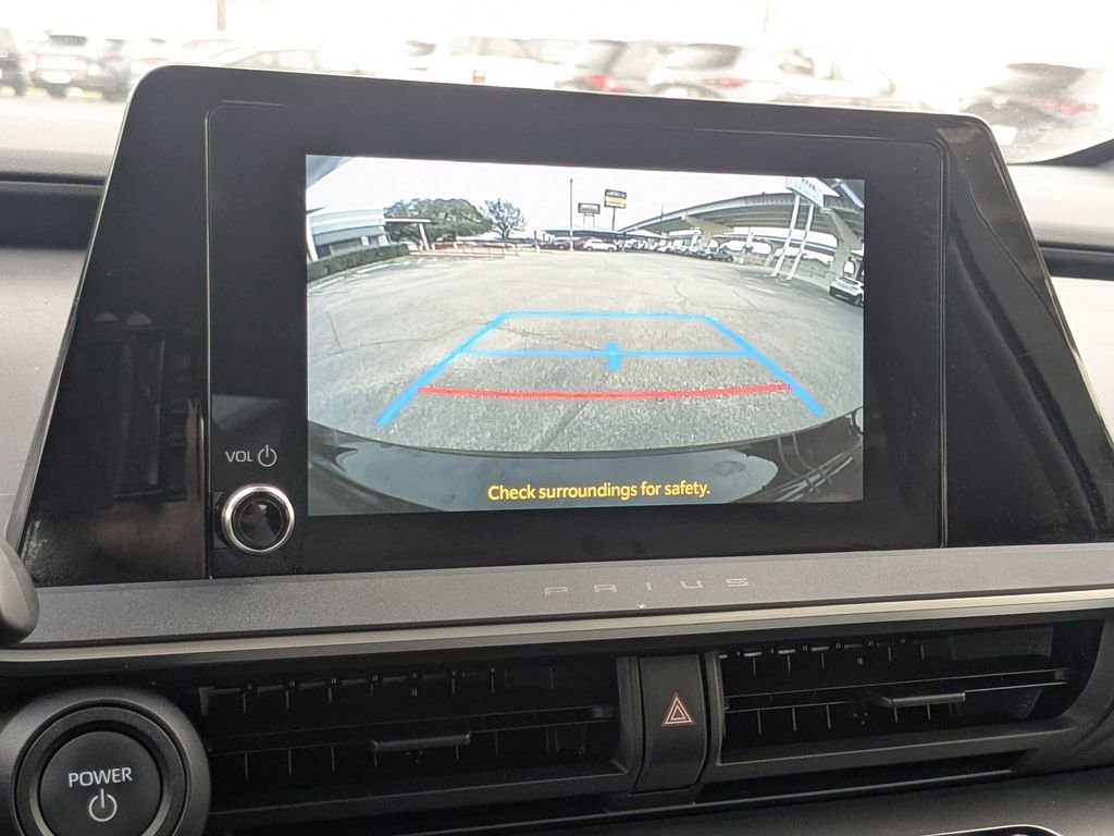 Used 2025 Toyota Prius LE image 21